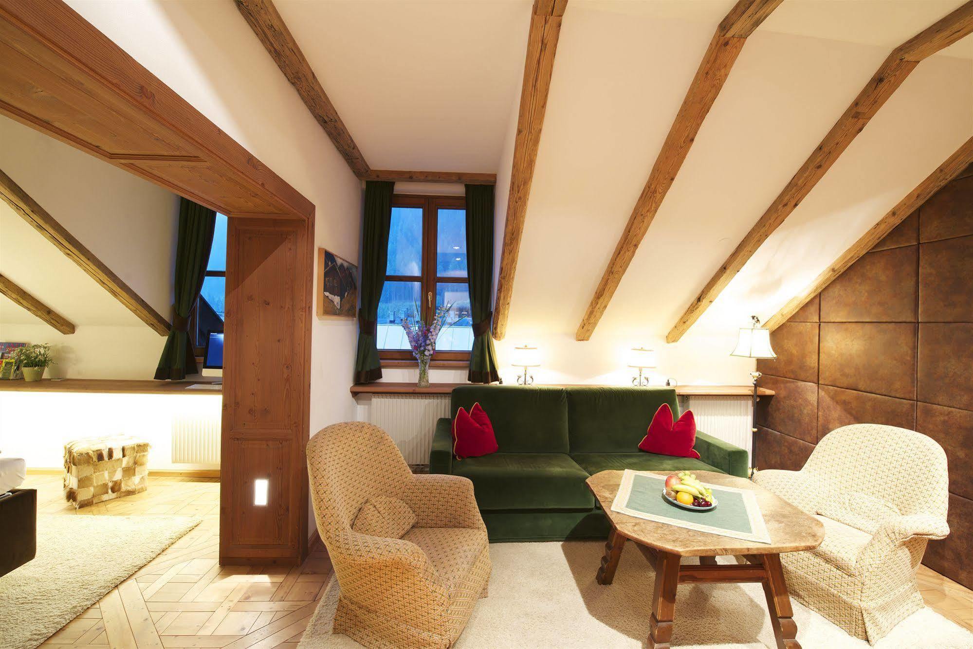 Bergschloessl - Very Special Hotel Sankt Anton am Arlberg