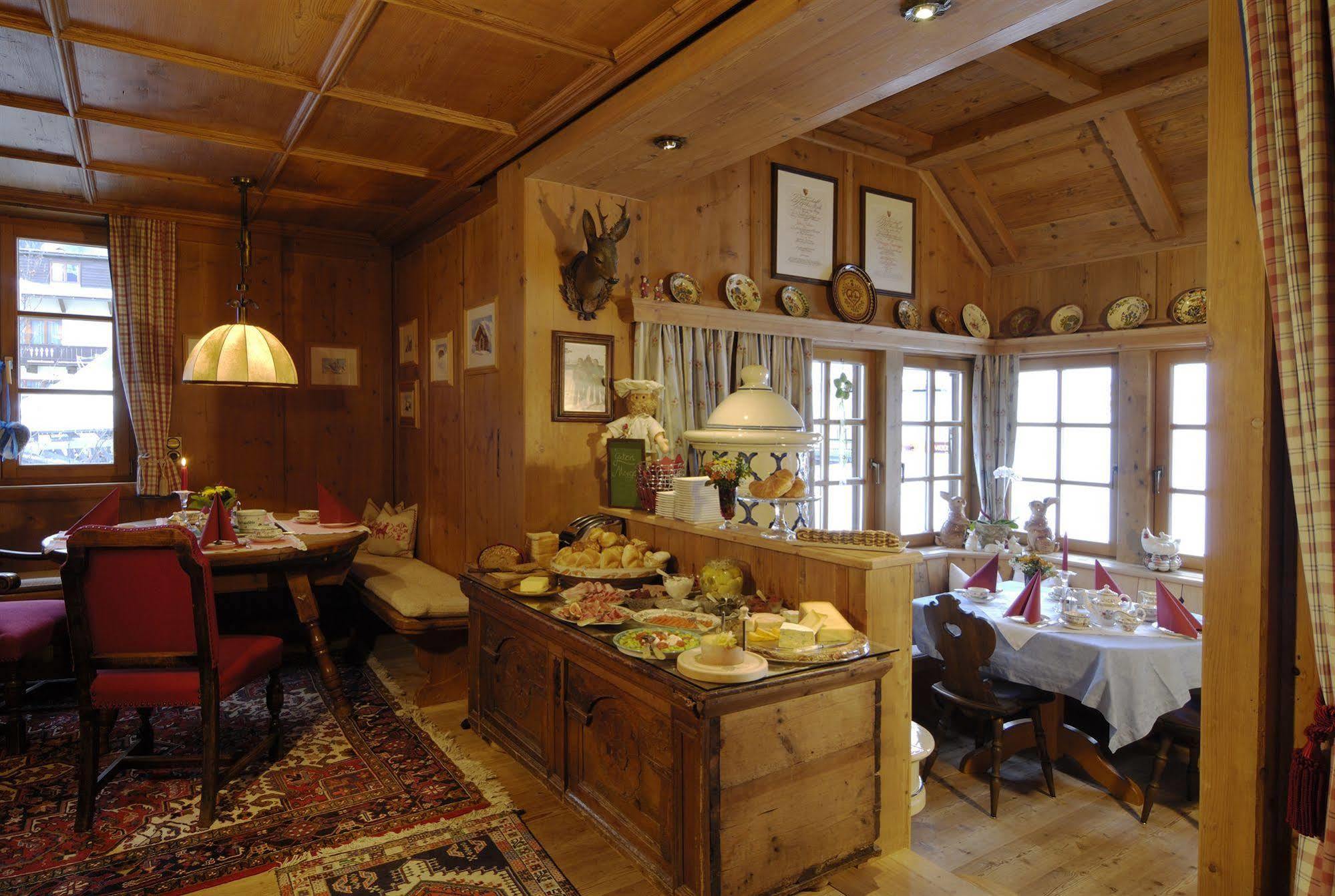 Hotel Bergschlössl - Very Special St. Anton am Arlberg